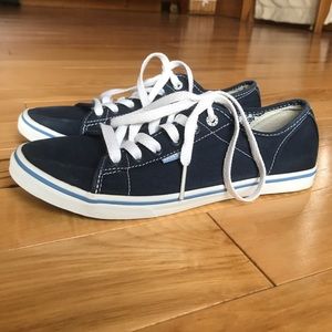 Women’s navy vans